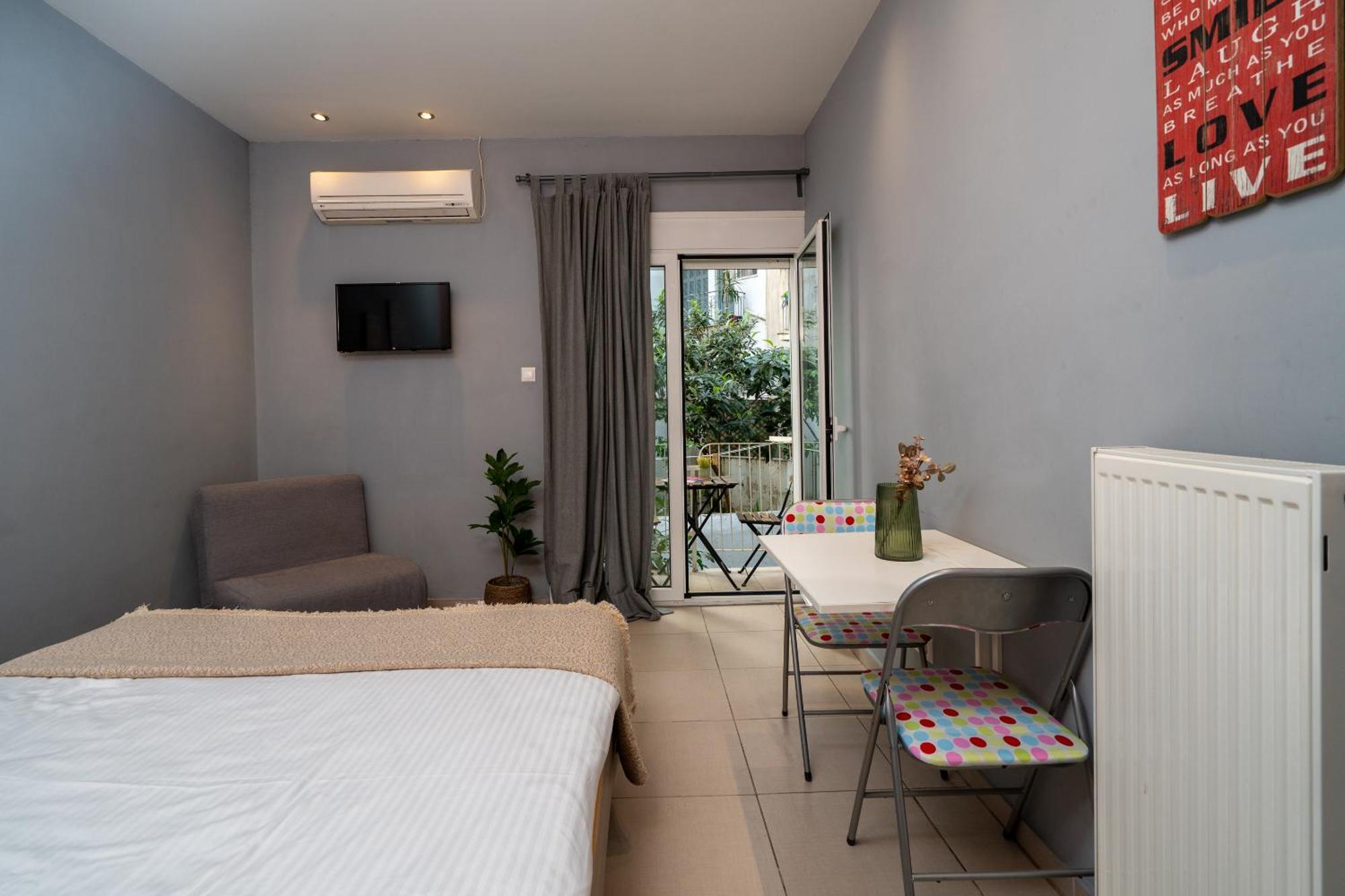 Ideally Located Apartment In Central Athens Atenas Exterior foto