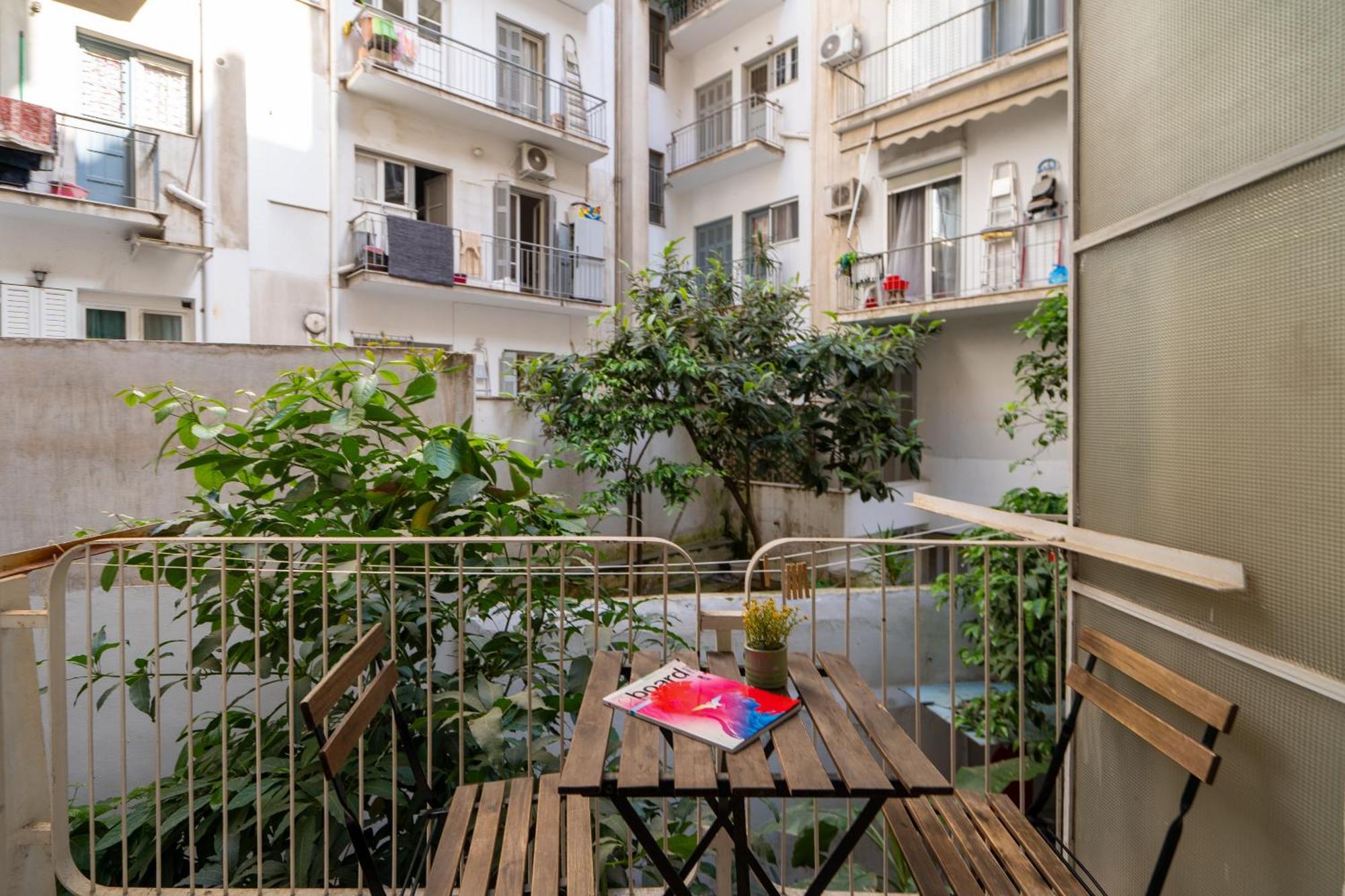 Ideally Located Apartment In Central Athens Atenas Exterior foto